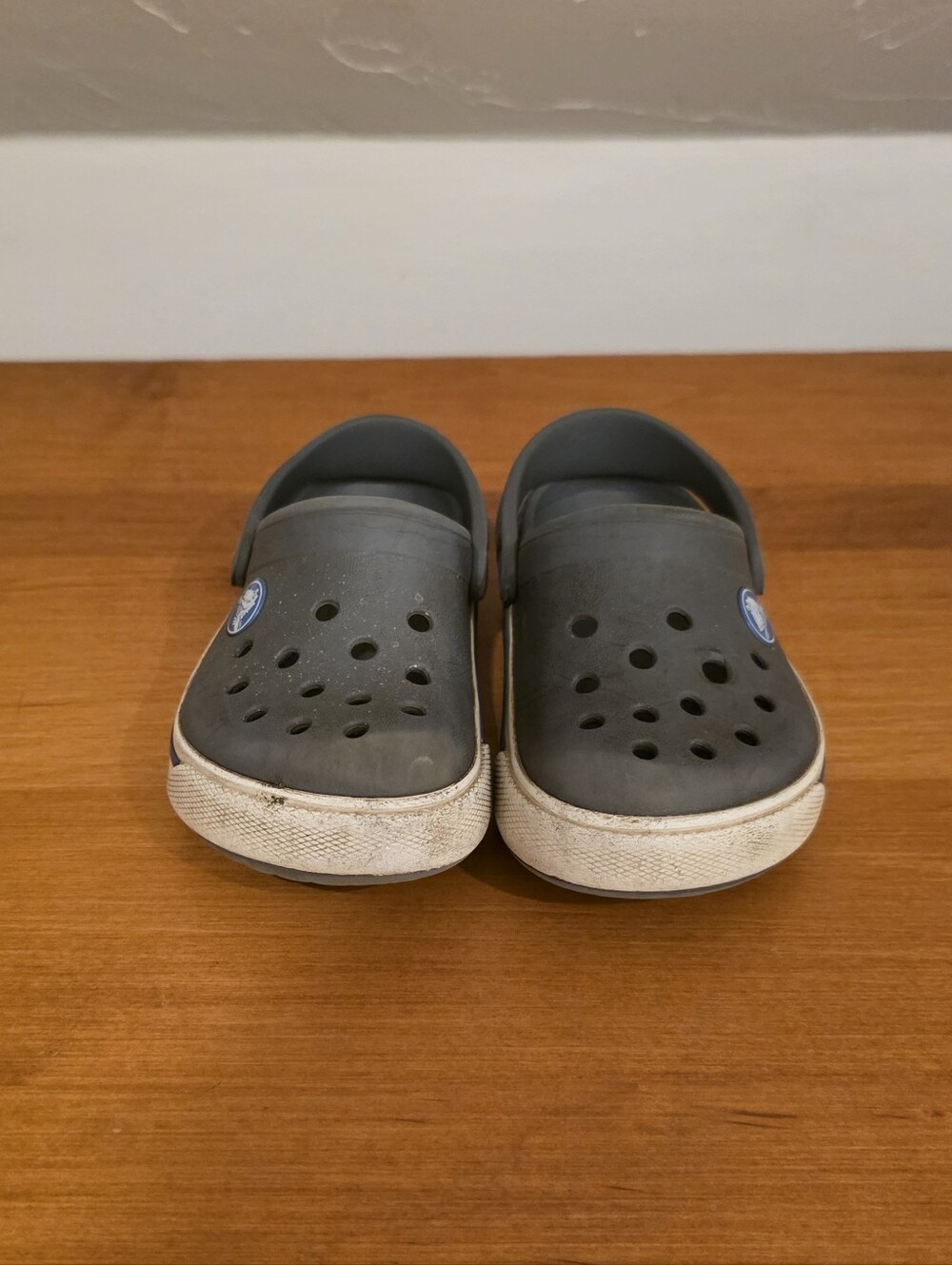 CROCS Clogs Gray White Blue Toddler Size 8/9